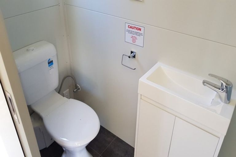 Photo of property in 70b Panorama Road, Mount Wellington, Auckland, 1060