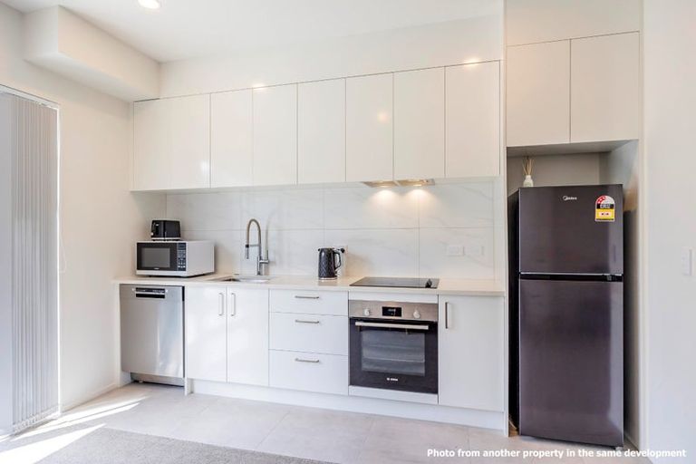 Photo of property in 57a Edmonton Road, Henderson, Auckland, 0612