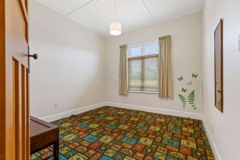Photo of property in 92 Wood Street, Takaro, Palmerston North, 4410