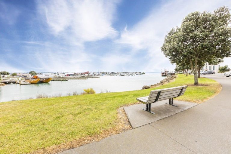 Photo of property in 10/26 West Quay, Ahuriri, Napier, 4110