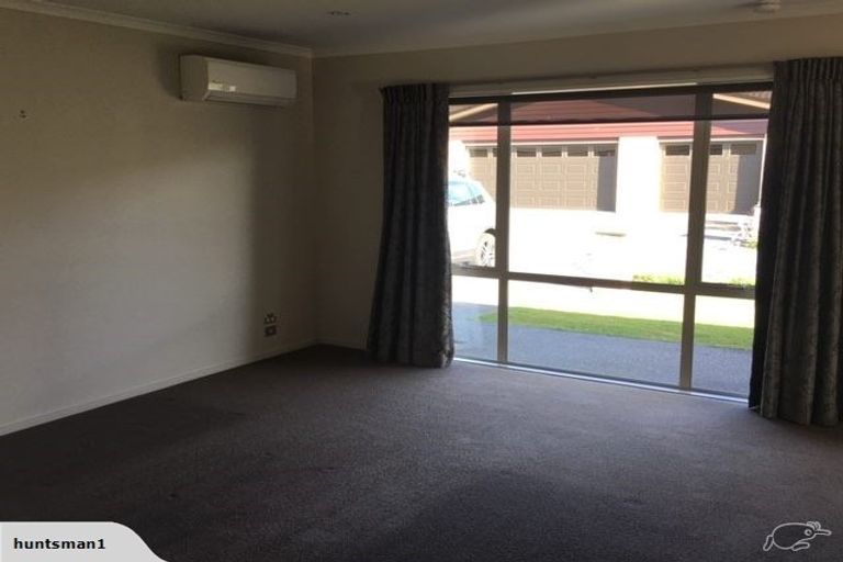 Photo of property in 3 Reeves Road, Rangiora, 7400