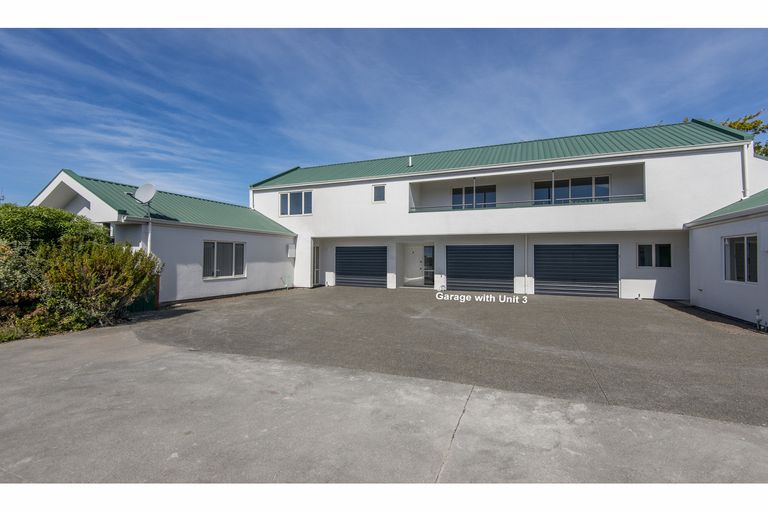 Photo of property in 3/50 Division Street, Riccarton, Christchurch, 8041