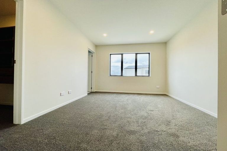 Photo of property in 30 Auranga Drive, Karaka, Papakura, 2113