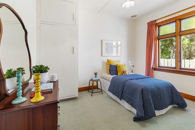 Photo of property in 8 Strathavon Road, Miramar, Wellington, 6022