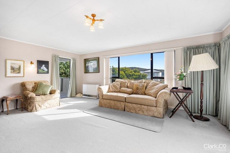 Photo of property in 8/24 Acheron Road, Paremata, Porirua, 5026