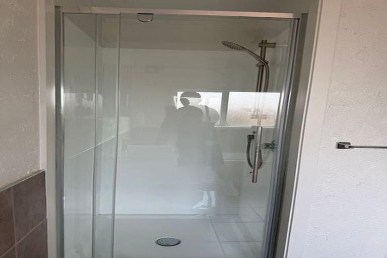 Photo of property in 223 Waitemata Drive, Ranui, Auckland, 0612