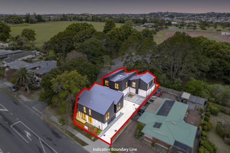 Photo of property in 38a Cascades Road, Pakuranga Heights, Auckland, 2010