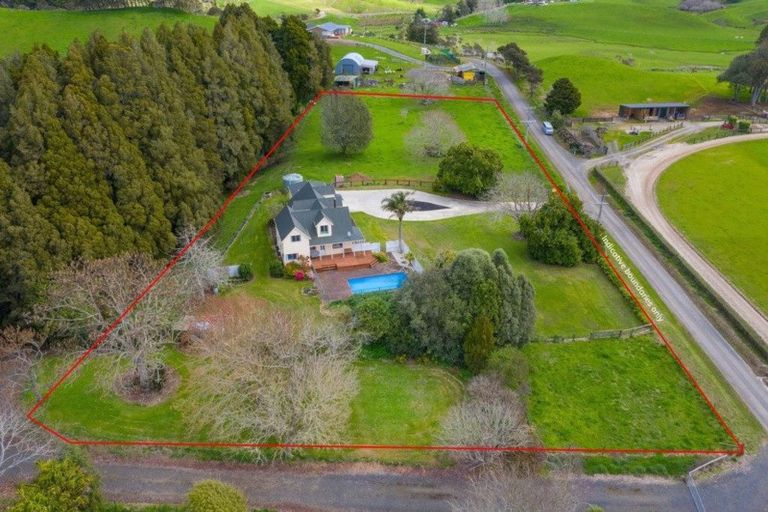 Photo of property in 39 Mangakino Road, Raglan, 3295