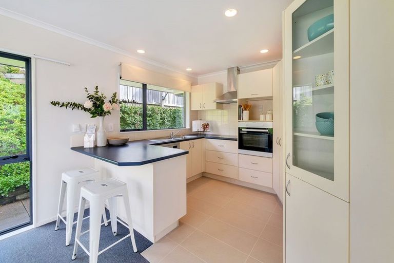 Photo of property in 16 Lizzie Lane, Clover Park, Auckland, 2019