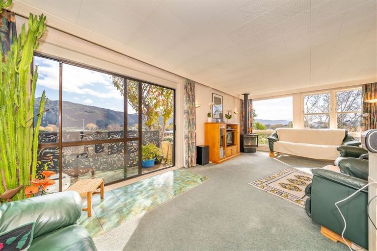 Photo of property in 14 Dunns Street, Silverstream, Upper Hutt, 5019