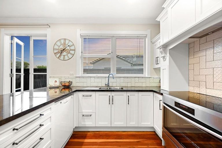 Photo of property in 135 Rimu Street, Maeroa, Hamilton, 3200