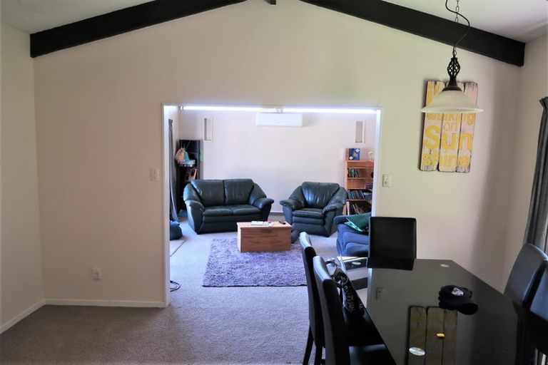 Photo of property in 20 Apple Terrace, Ranui, Porirua, 5024