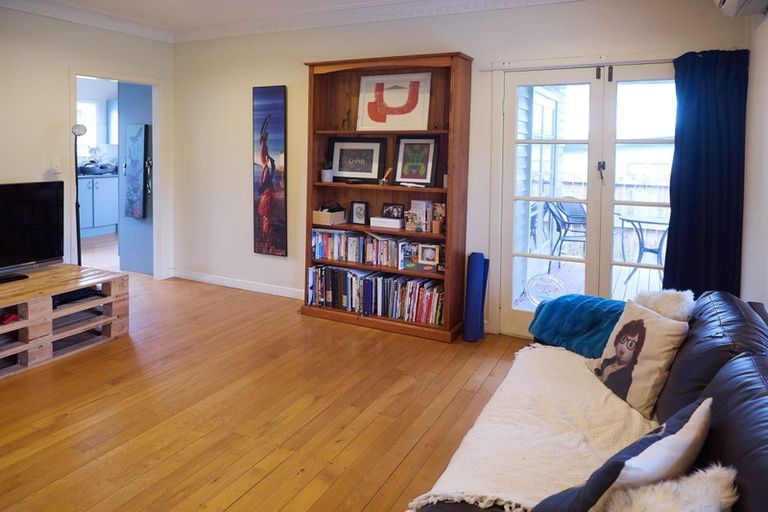 Photo of property in 5 Withers Road, Glen Eden, Auckland, 0602