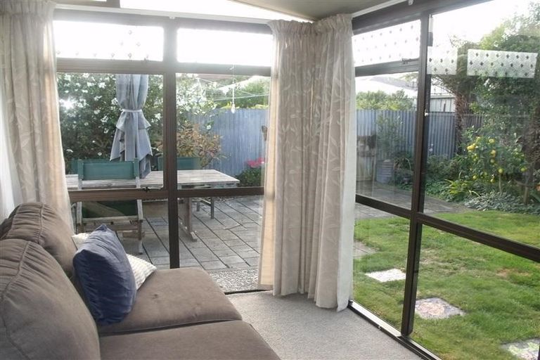 Photo of property in 3/506 Saint Aubyn, Hastings, 4122