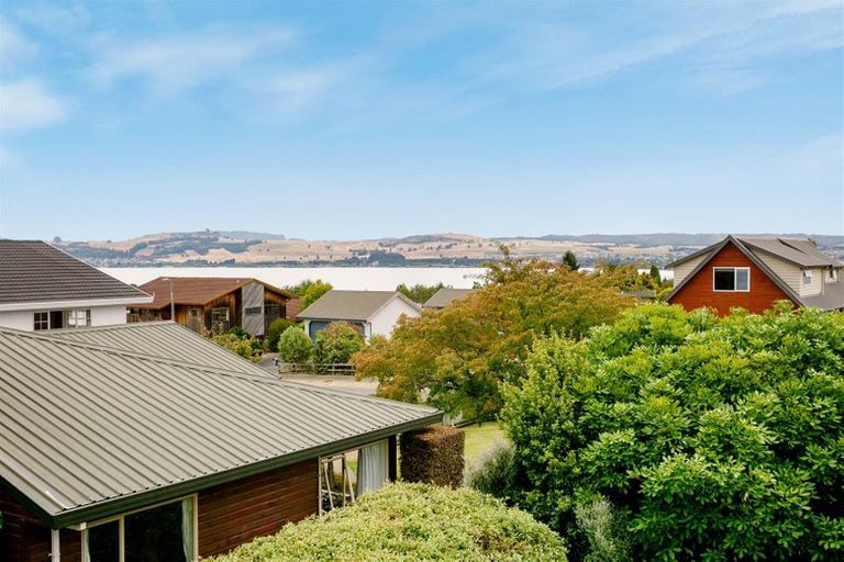 Photo of property in 11 Golders Place, Richmond Heights, Taupo, 3330