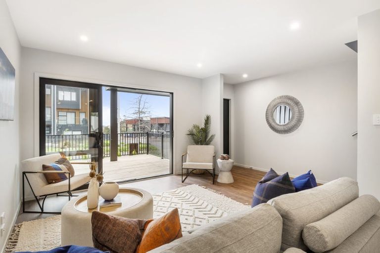 Photo of property in 118 Te Oneroa Way, Long Bay, Auckland, 0630