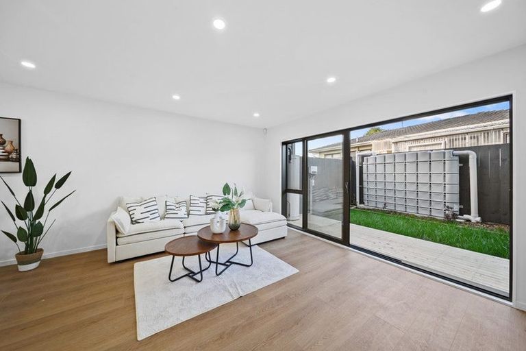 Photo of property in 4/9 Wilson Place, Papakura, 2110