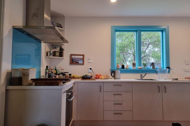 Photo of property in 33 Pacific Road, North New Brighton, Christchurch, 8083