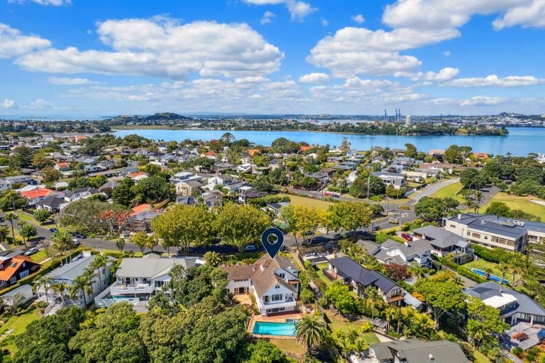 Photo of property in 7 Beresford Street, Bayswater, Auckland, 0622