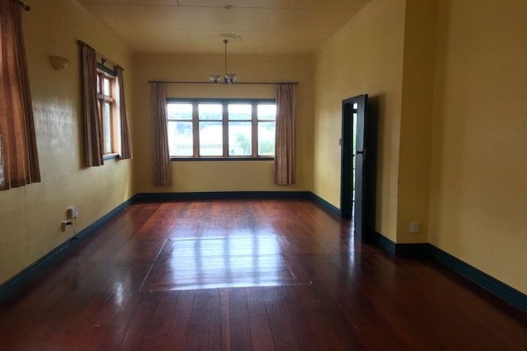 Photo of property in 39 Austin Street, Mount Victoria, Wellington, 6011