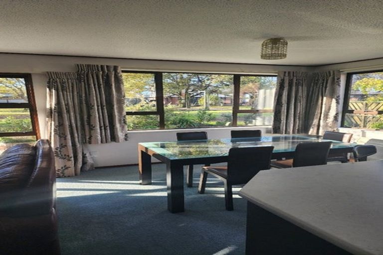 Photo of property in 5 Raeburn Place, Gore, 9710