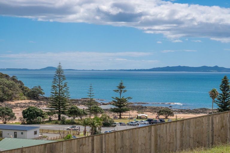 Photo of property in 36 Stratford Drive, Cable Bay, 0420