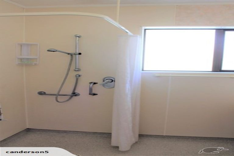 Photo of property in 66a Whiteley Street, Moturoa, New Plymouth, 4310