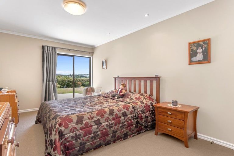 Photo of property in 28 Rexford Heights, Pyes Pa, Tauranga, 3112