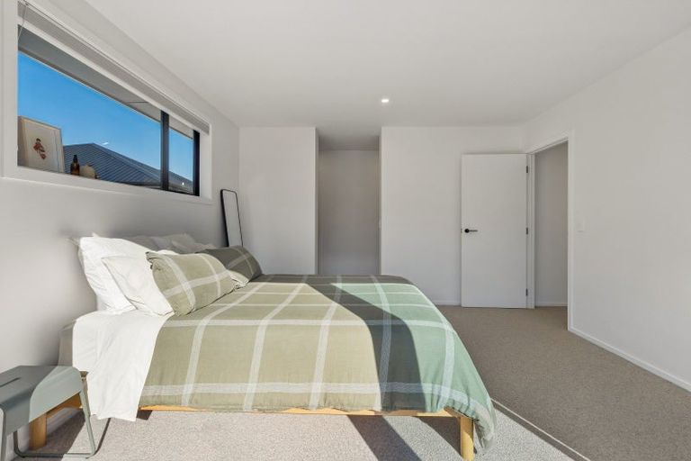 Photo of property in 39 Drysdale Road, Jacks Point, 9371