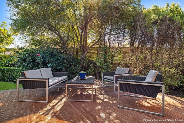 Photo of property in 15 Cabeleigh Drive, Helensville, 0800