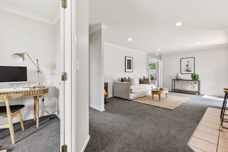 Photo of property in 12 Semillon Avenue, Henderson, Auckland, 0612