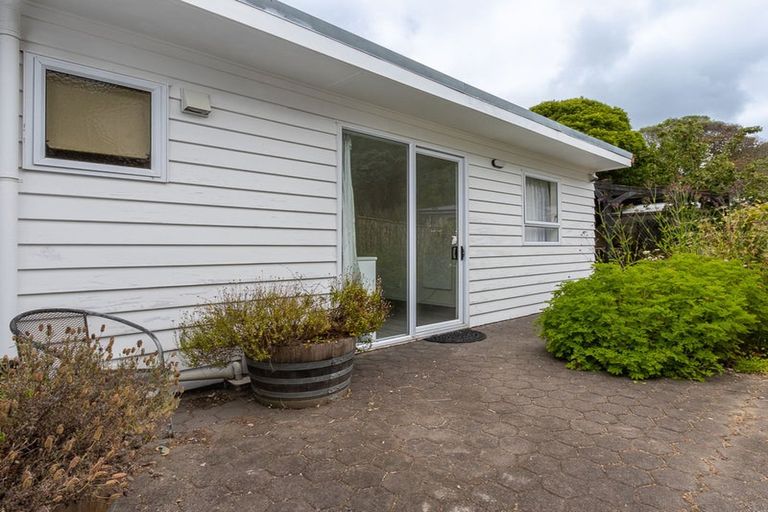 Photo of property in 15 Brazier Grove, Paraparaumu, 5032