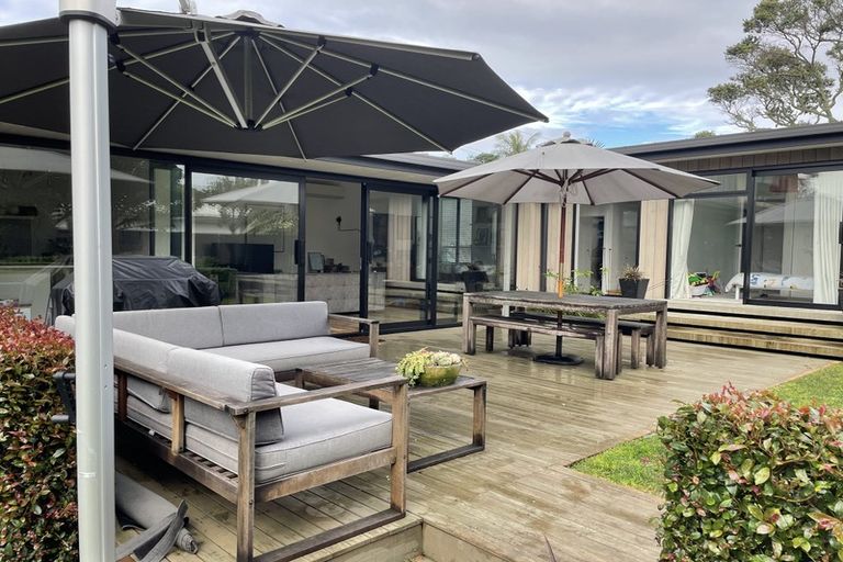 Photo of property in 21 Alfred Street, Northcote Point, Auckland, 0627