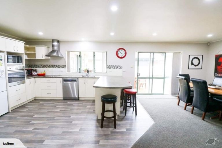 Photo of property in 58 Elsie Drive, Waiuku, 2123