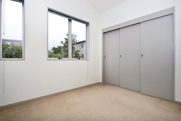 Photo of property in 21 Albionvale Road, Glen Eden, Auckland, 0602