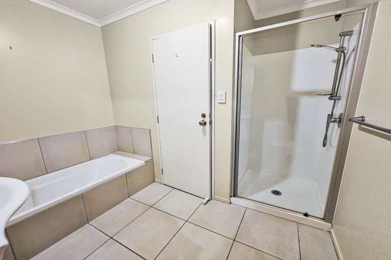 Photo of property in 22 Figaro Crescent, Takanini, 2112