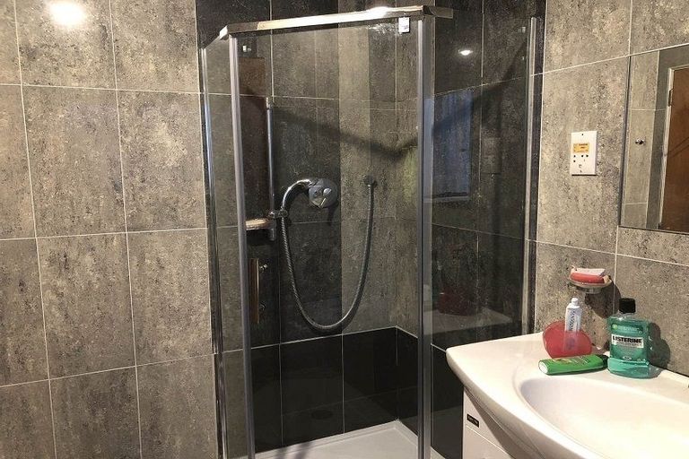 Photo of property in 2 Mangarata Avenue, Papatoetoe, Auckland, 2025