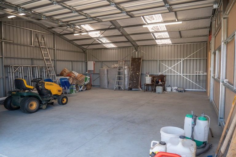 Photo of property in 14 Spicer Road, Cable Bay, 0420