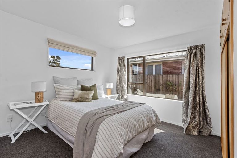 Photo of property in 1a Rossiter Avenue, Redwood, Christchurch, 8051