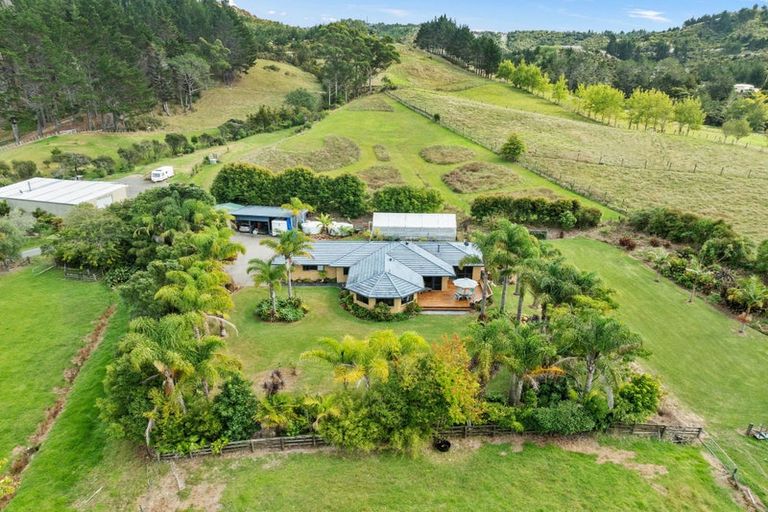 Photo of property in 99 Old Parua Bay Road, Abbey Caves, Whangarei, 0175