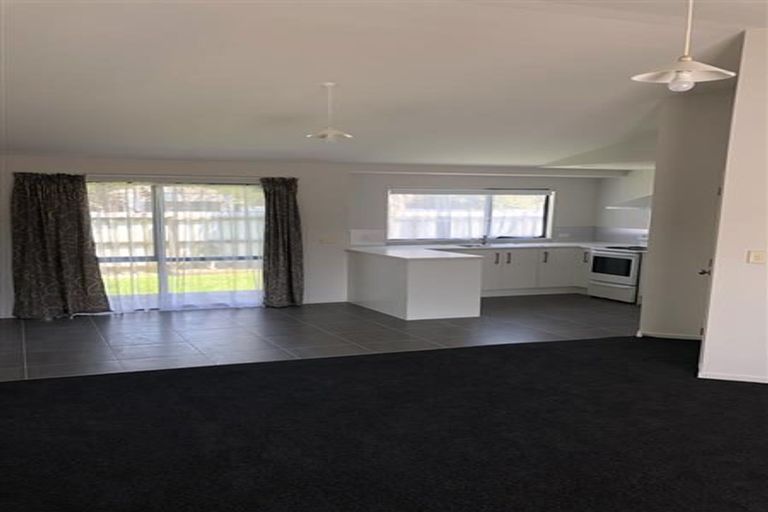 Photo of property in 2/20 Kent Road, Manurewa, Auckland, 2102