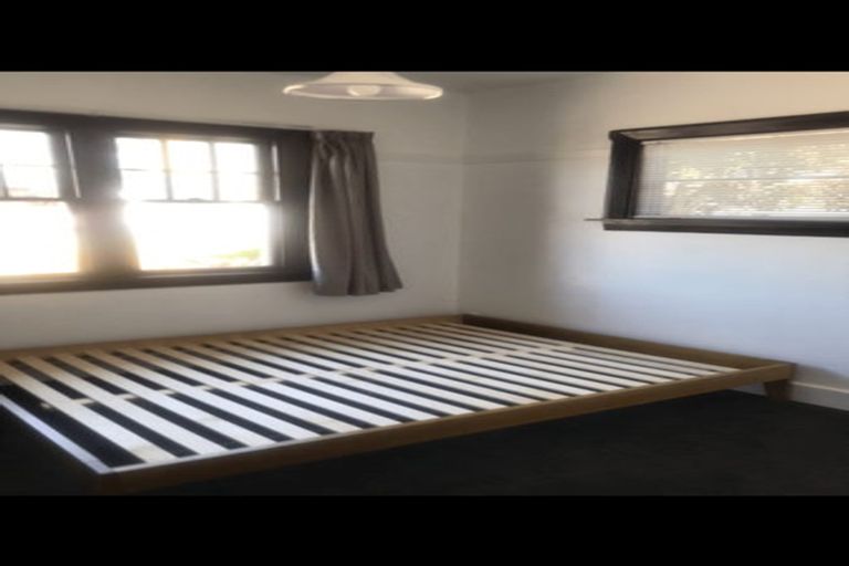 Photo of property in 216 Riccarton Road, Riccarton, Christchurch, 8041