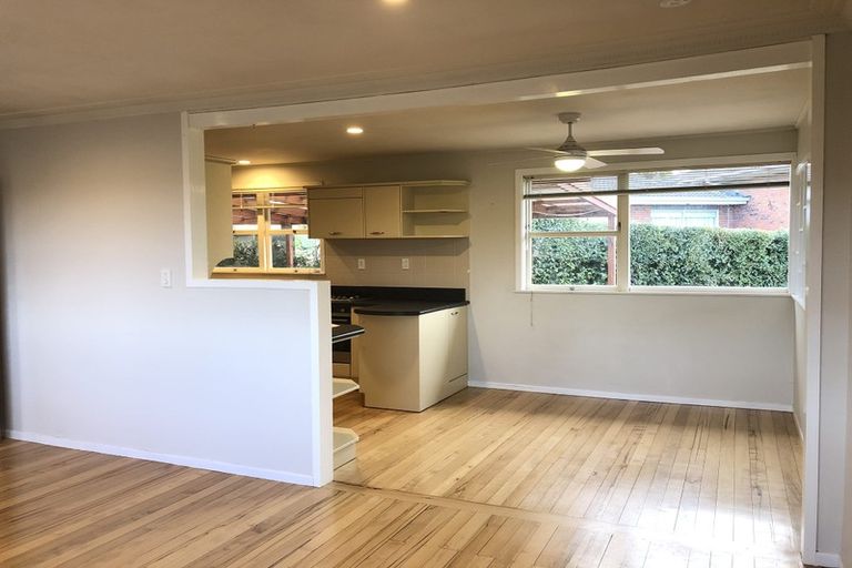 Photo of property in 39 Mason Street, New Lynn, Auckland, 0600