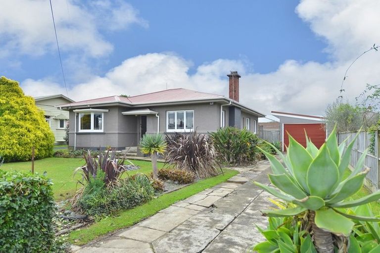 Photo of property in 10 Dinniss Avenue, Regent, Whangarei, 0112