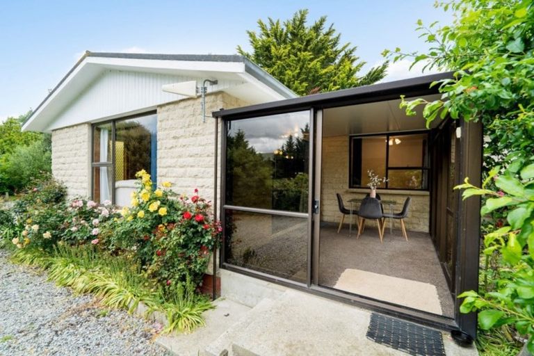 Photo of property in 21 Dunback Street, Waynes, Palmerston, 9483