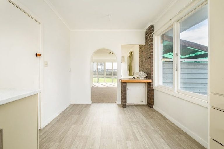 Photo of property in 117 Somerfield Street, Somerfield, Christchurch, 8024