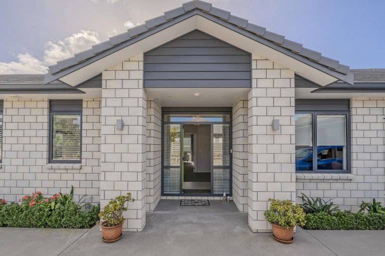 Photo of property in 3 Roseberry Place, Whitianga, 3510