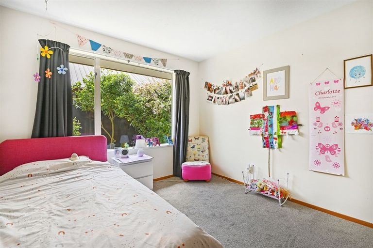 Photo of property in 6 Mull Place, Broomfield, Christchurch, 8042