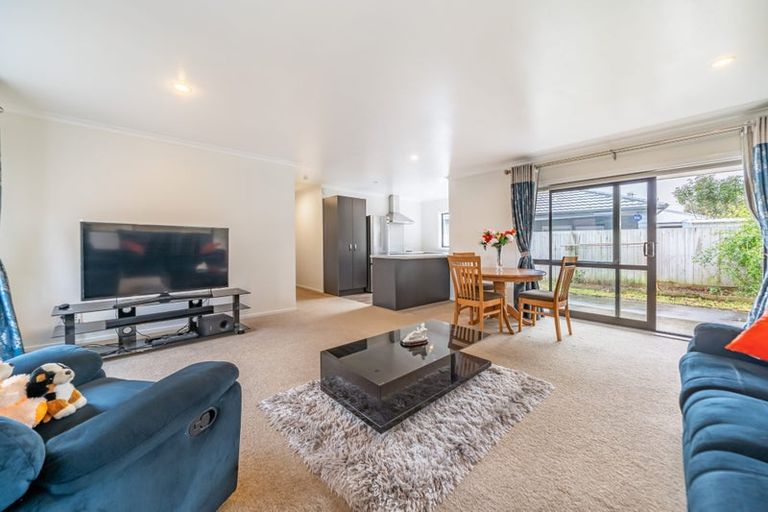 Photo of property in 75 Farmer Crescent, Taita, Lower Hutt, 5011