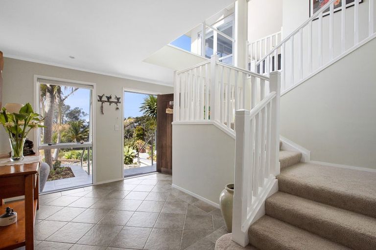 Photo of property in 12 Penguin Street, Leigh, 0985